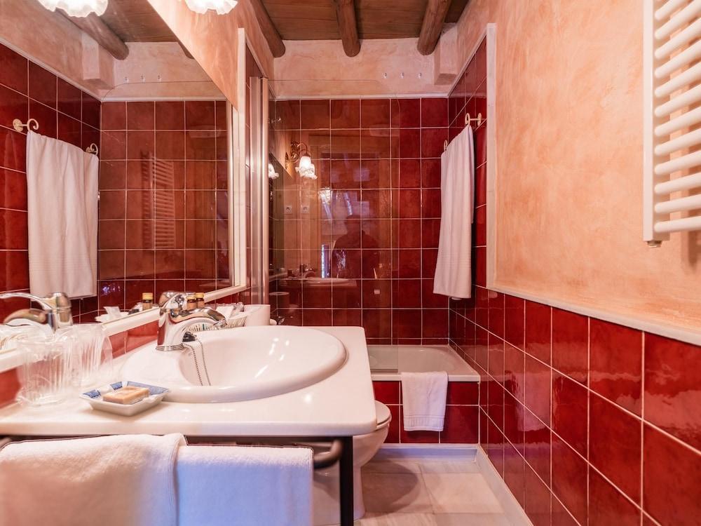 Posada Real La Casa De Arriba Navarredonda de Gredos Bagian luar foto
