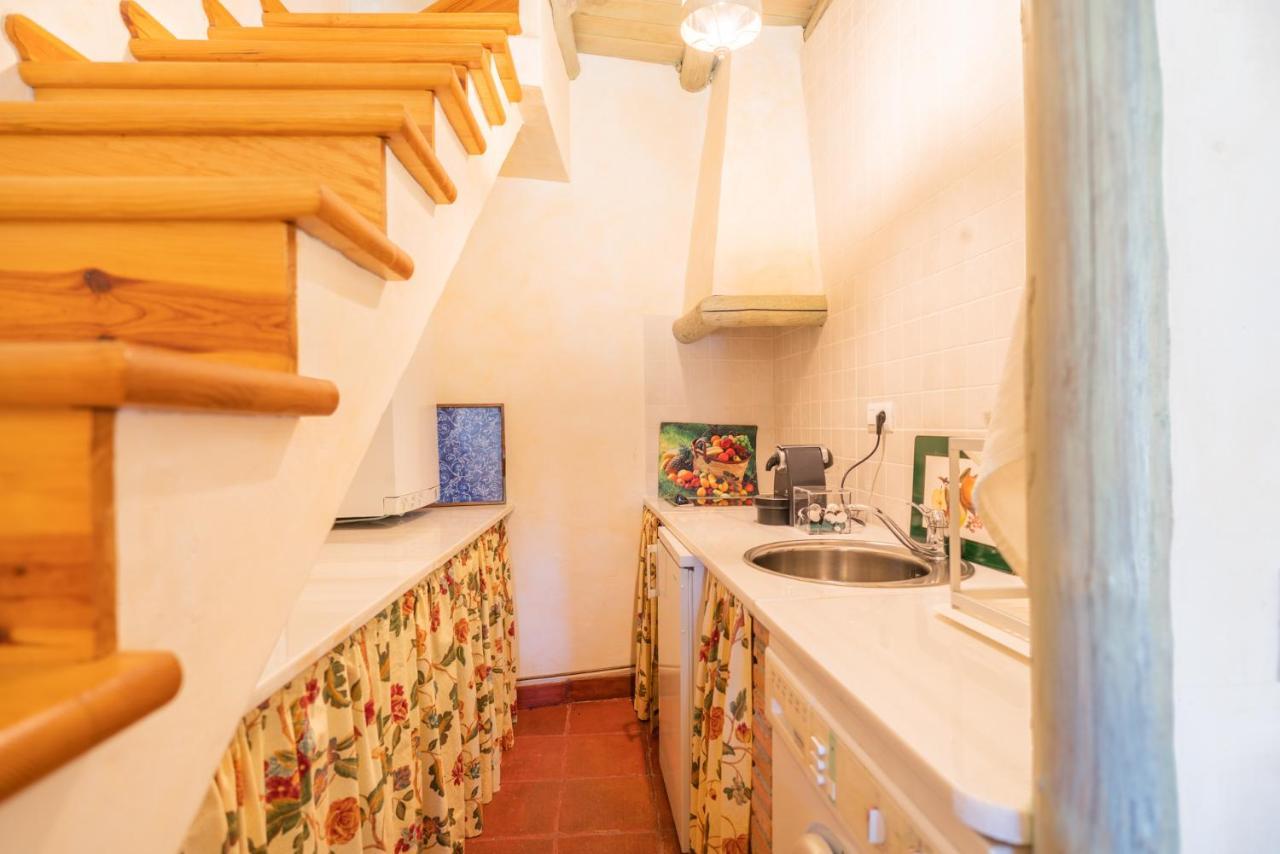 Posada Real La Casa De Arriba Navarredonda de Gredos Ruang foto