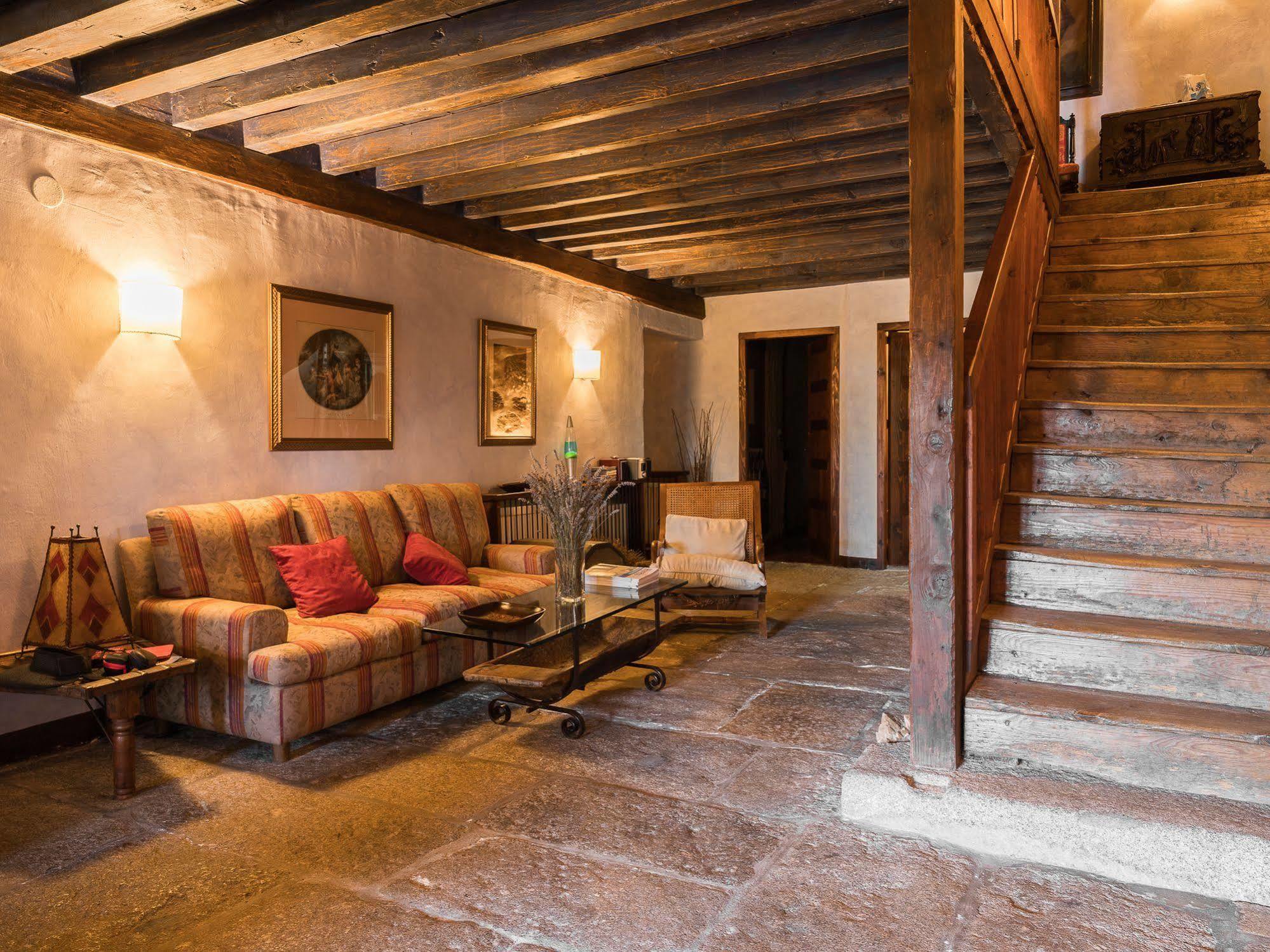 Posada Real La Casa De Arriba Navarredonda de Gredos Bagian luar foto